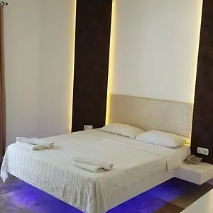 Hotel Safir